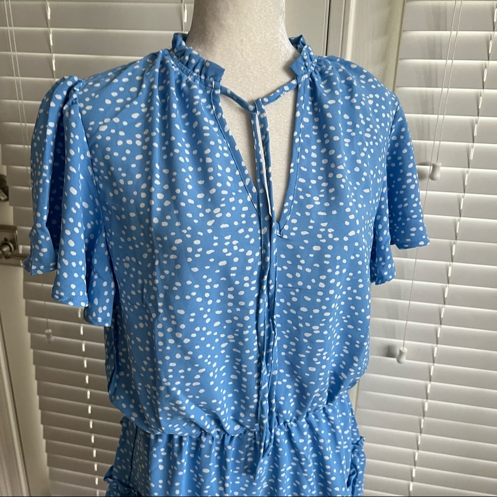 Short Flutter Sleeve Blue Floral Ruffle Skirt Sun Dress Tie Neck Sz Large Spring - Picture 9 of 12